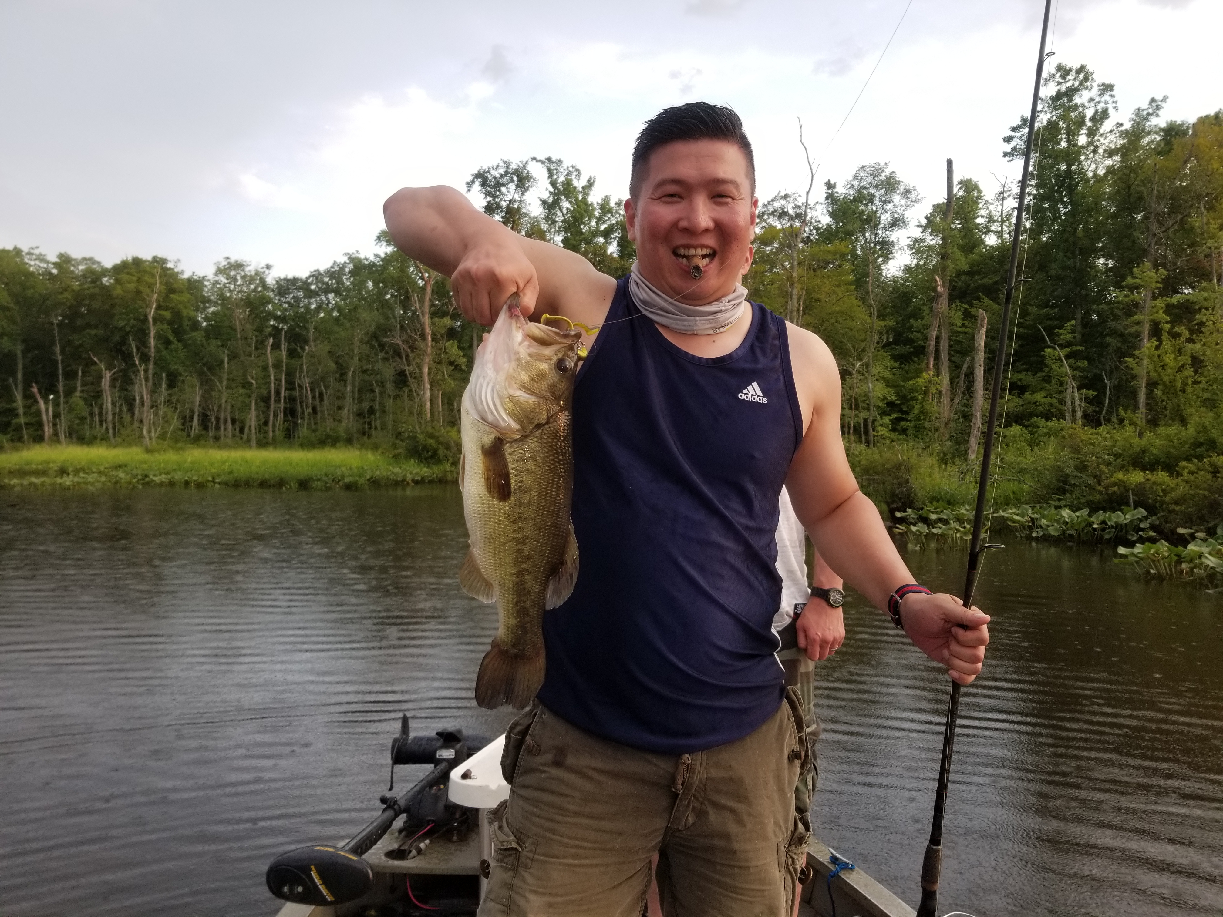 https://indianheadcharters.com/wp-content/uploads/2019/06/Jerry-Chow-big-bass.jpg